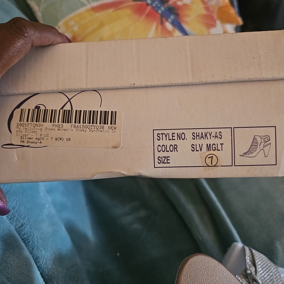 Delicious Metallic Silver Strappy Heels - Picture 8 of 10